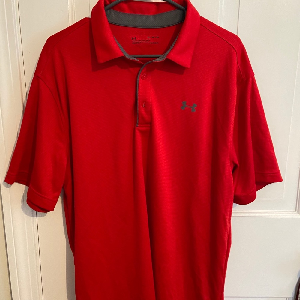 UNDER ARMOR Red Golf Shirt